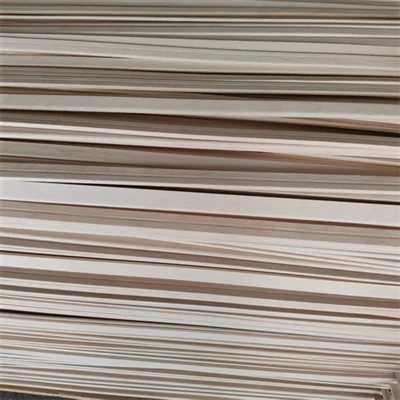 قوالب خشب الصنوبر